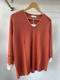 Jersey manga francesa calada de perle cuello pico