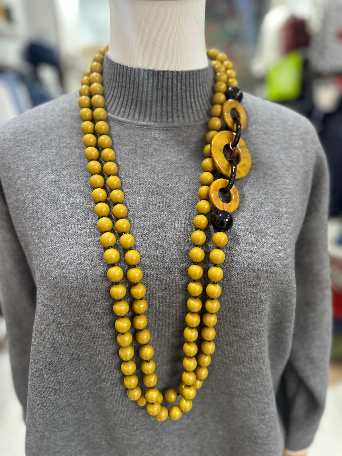 Collar de bolas en color amarillo